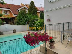 Close to the forest, 7 room individual villa with pool and garage, pet friendly